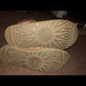 Uggs classic II short boot